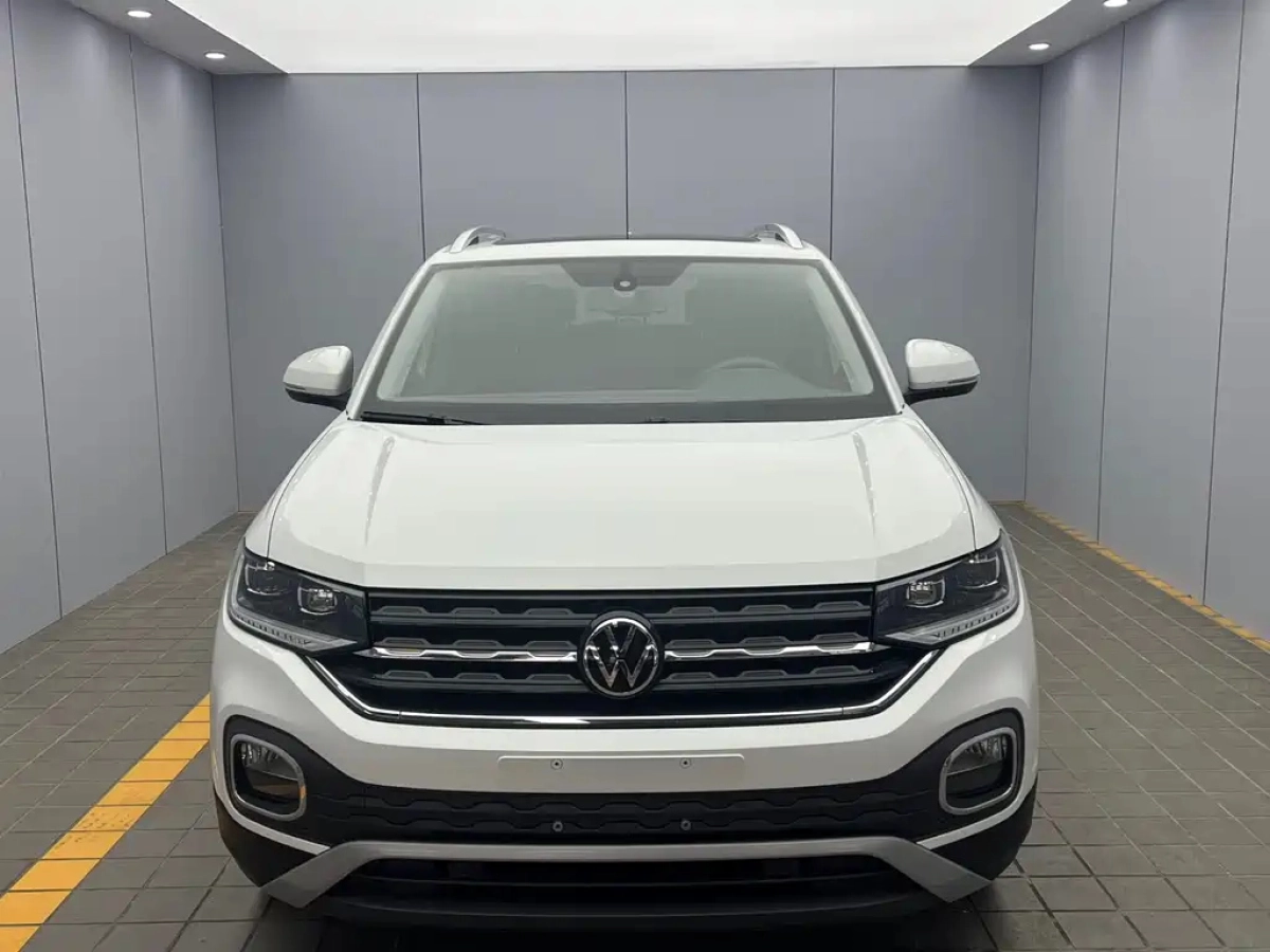 VOLKSWAGEN TACQUA