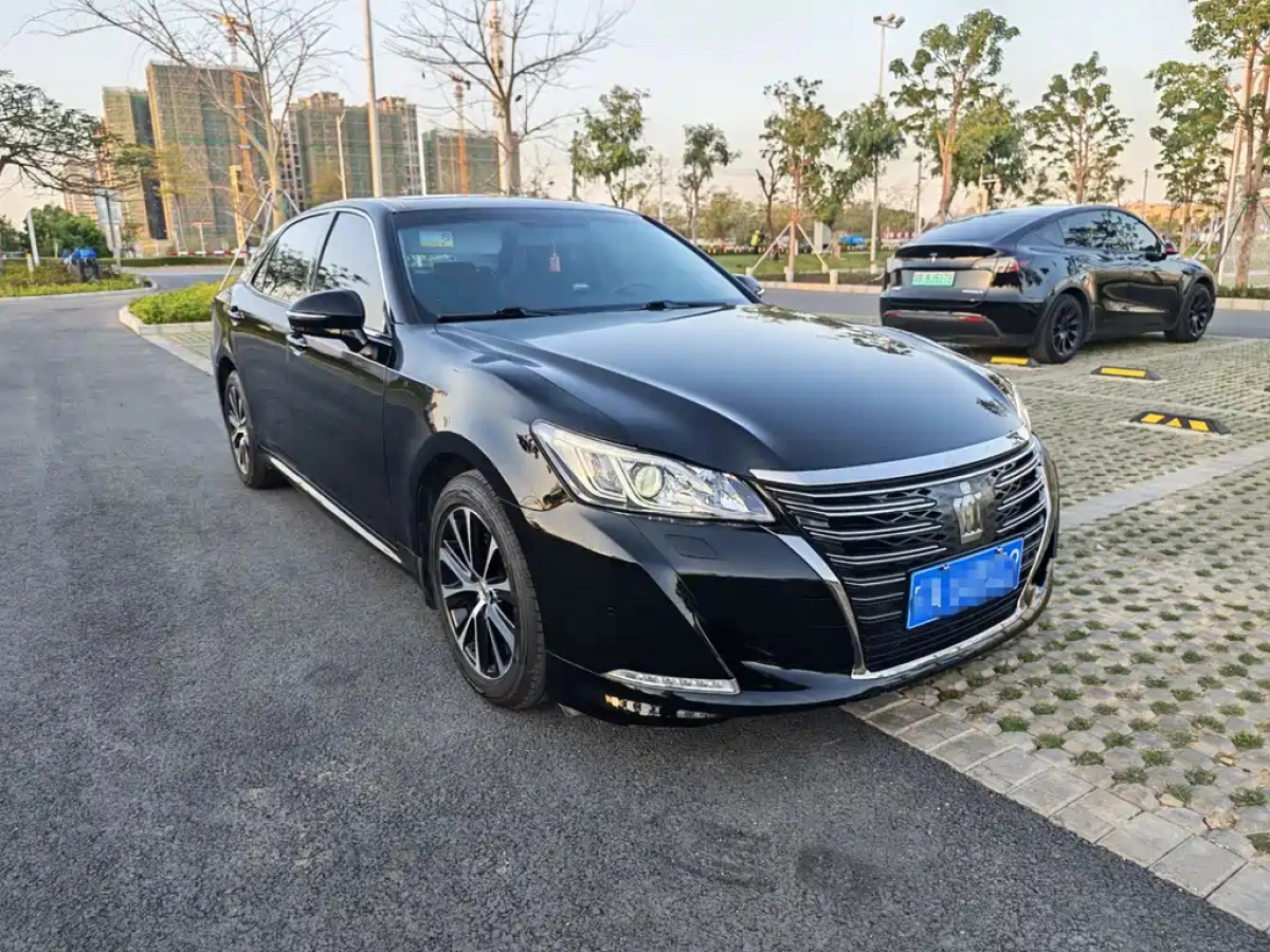 TOYOTA CROWN  2019