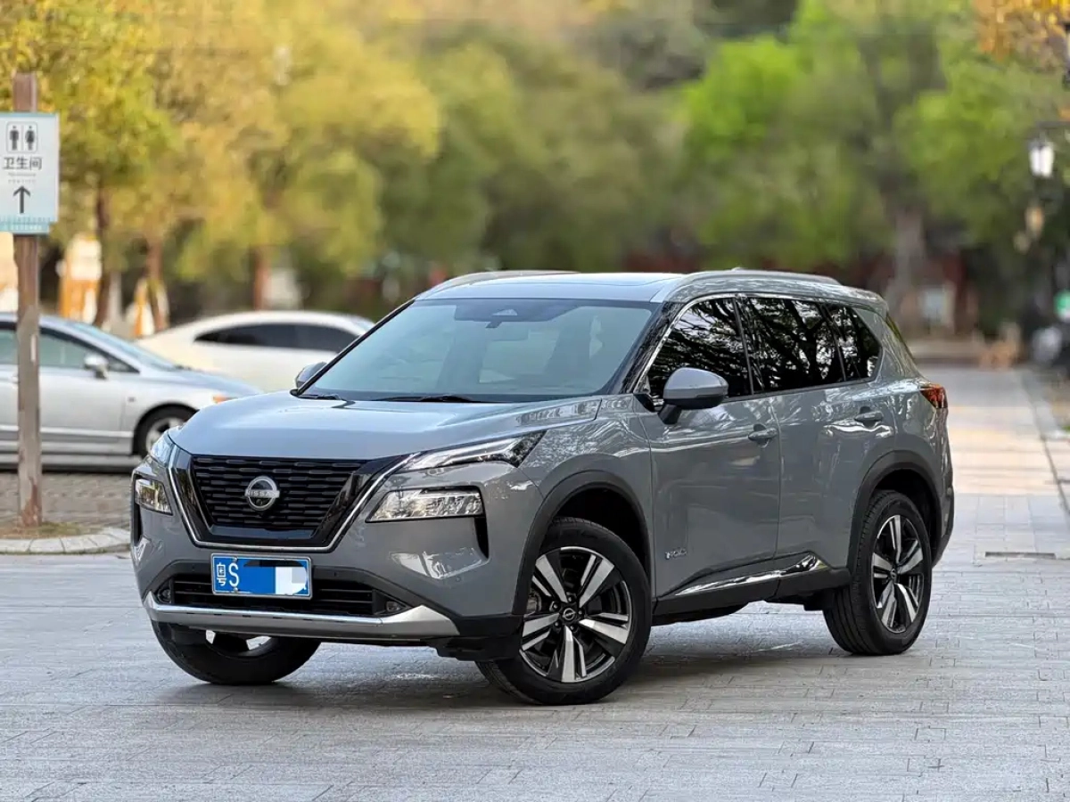 NISSAN X-TRAIL  2023