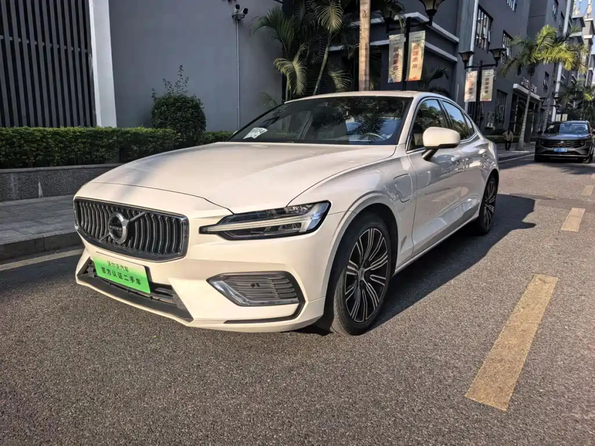 VOLVO S60 NEW ENERGY  2021