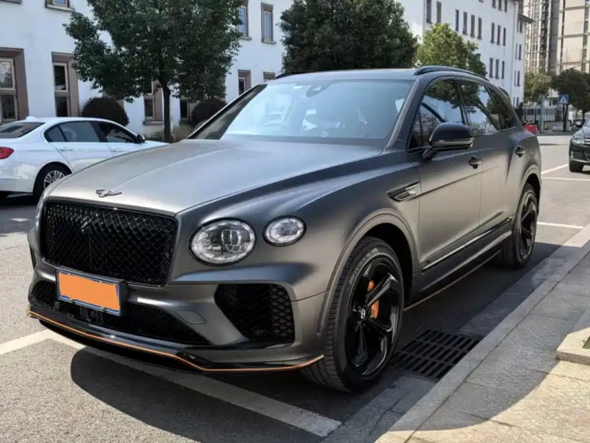 BENTLEY BENTAYGA  2025