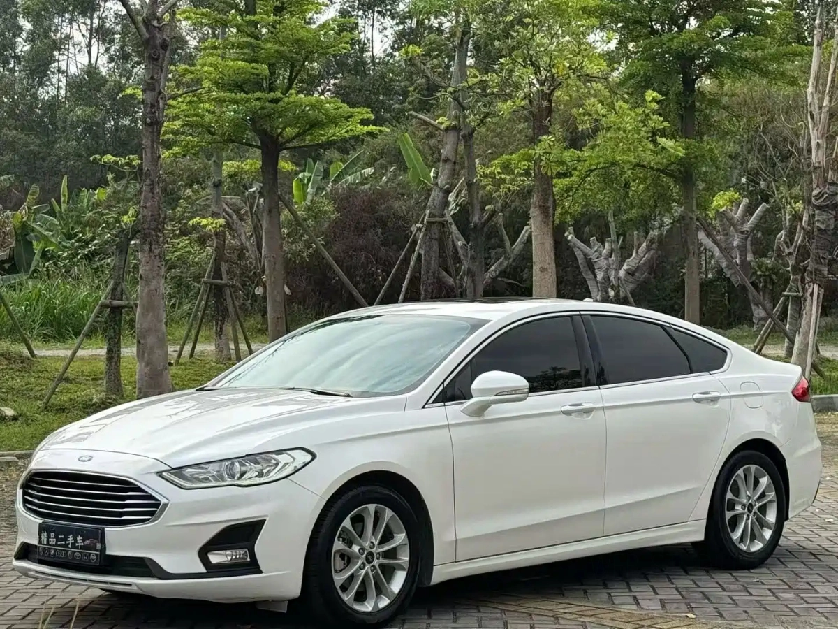 FORD MONDEO  2021
