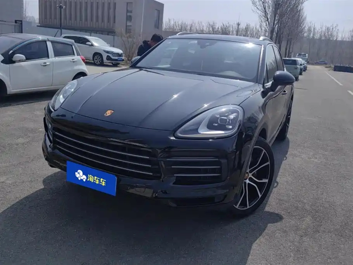 PORSCHE CAYENNE  2021