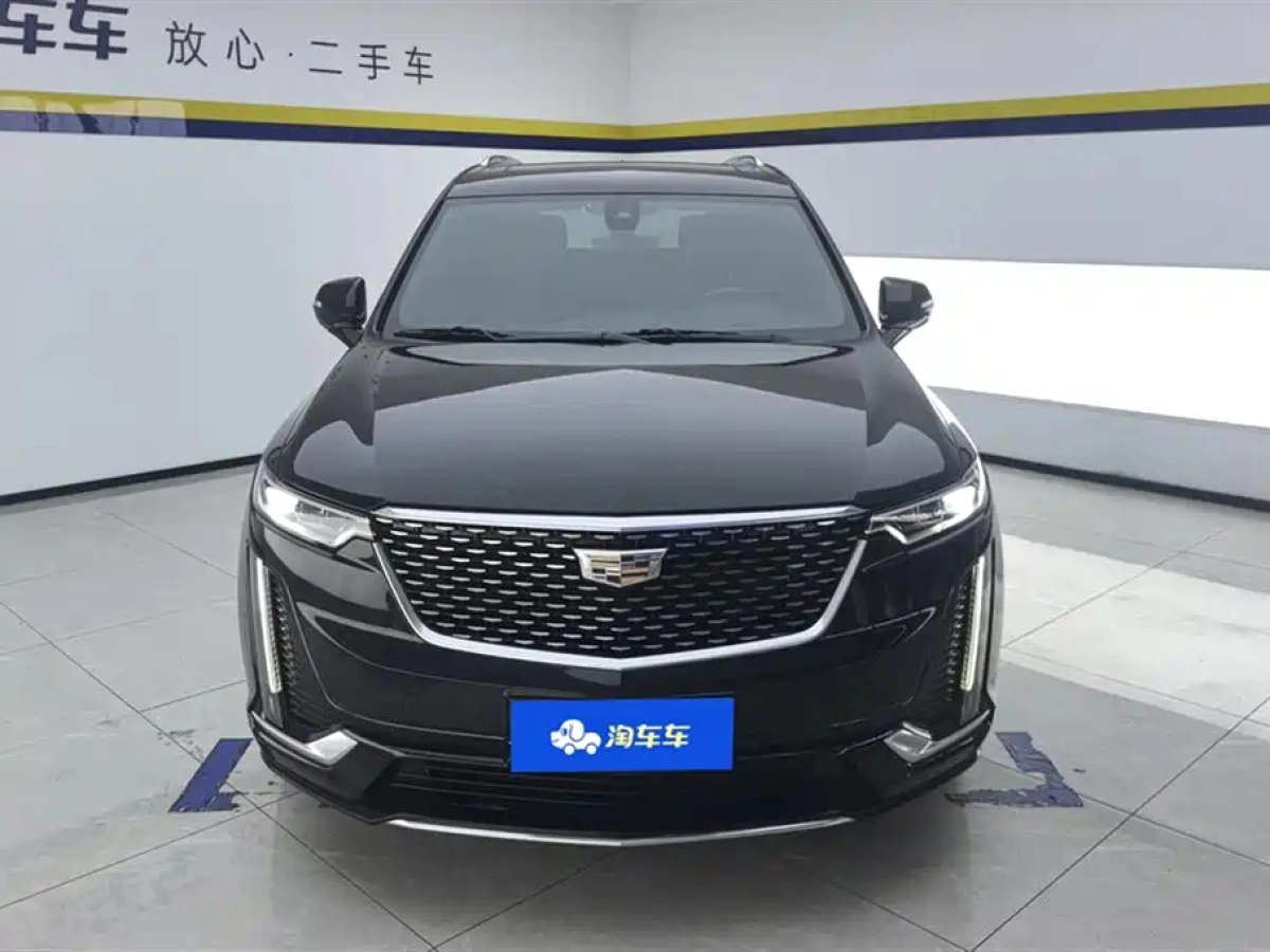 CADILLAC XT6