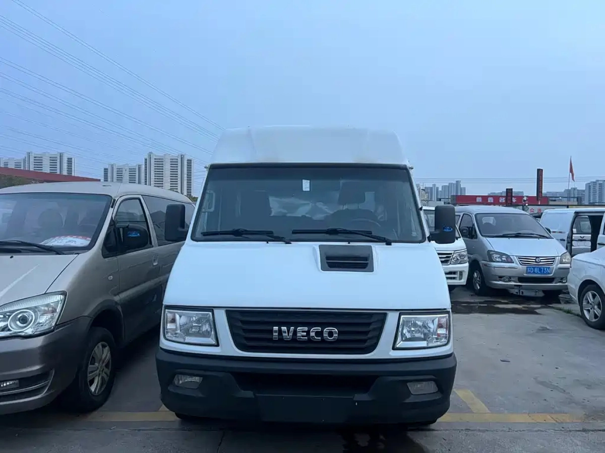 IVECO DAILY  2023