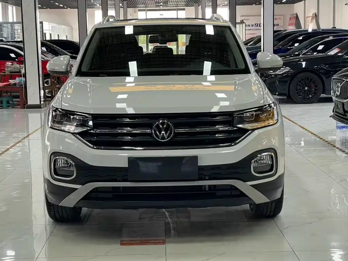 VOLKSWAGEN TACQUA