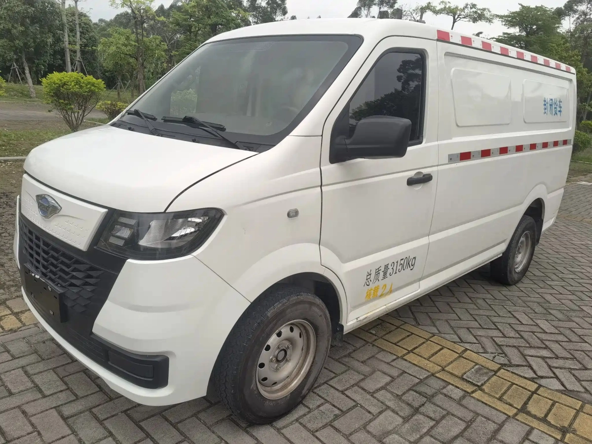 FOTON SHIDAI EV6  2024