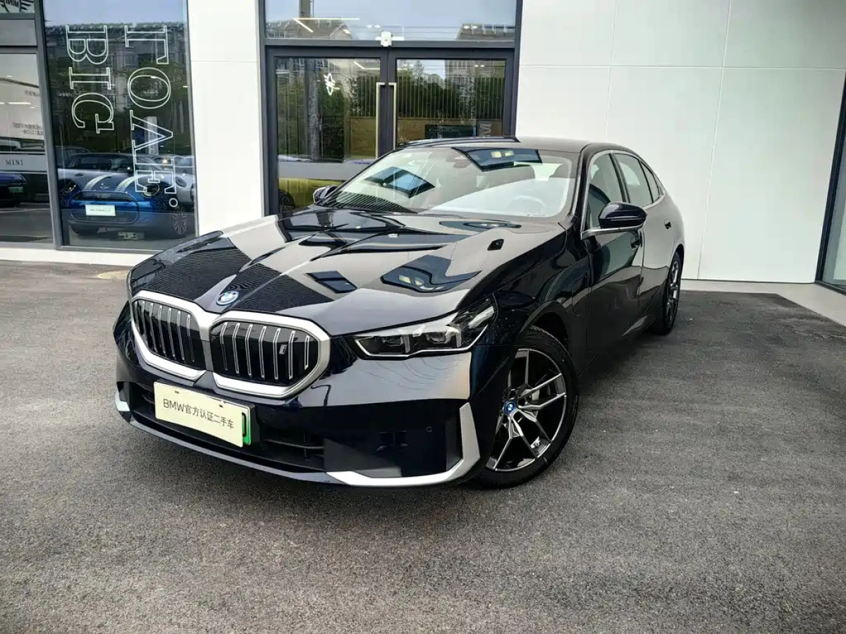 BMW I5