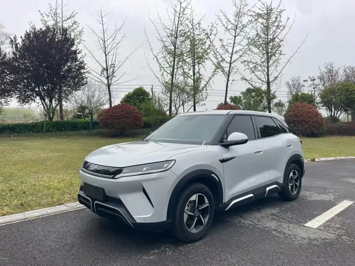 BYD YUAN UP  2024