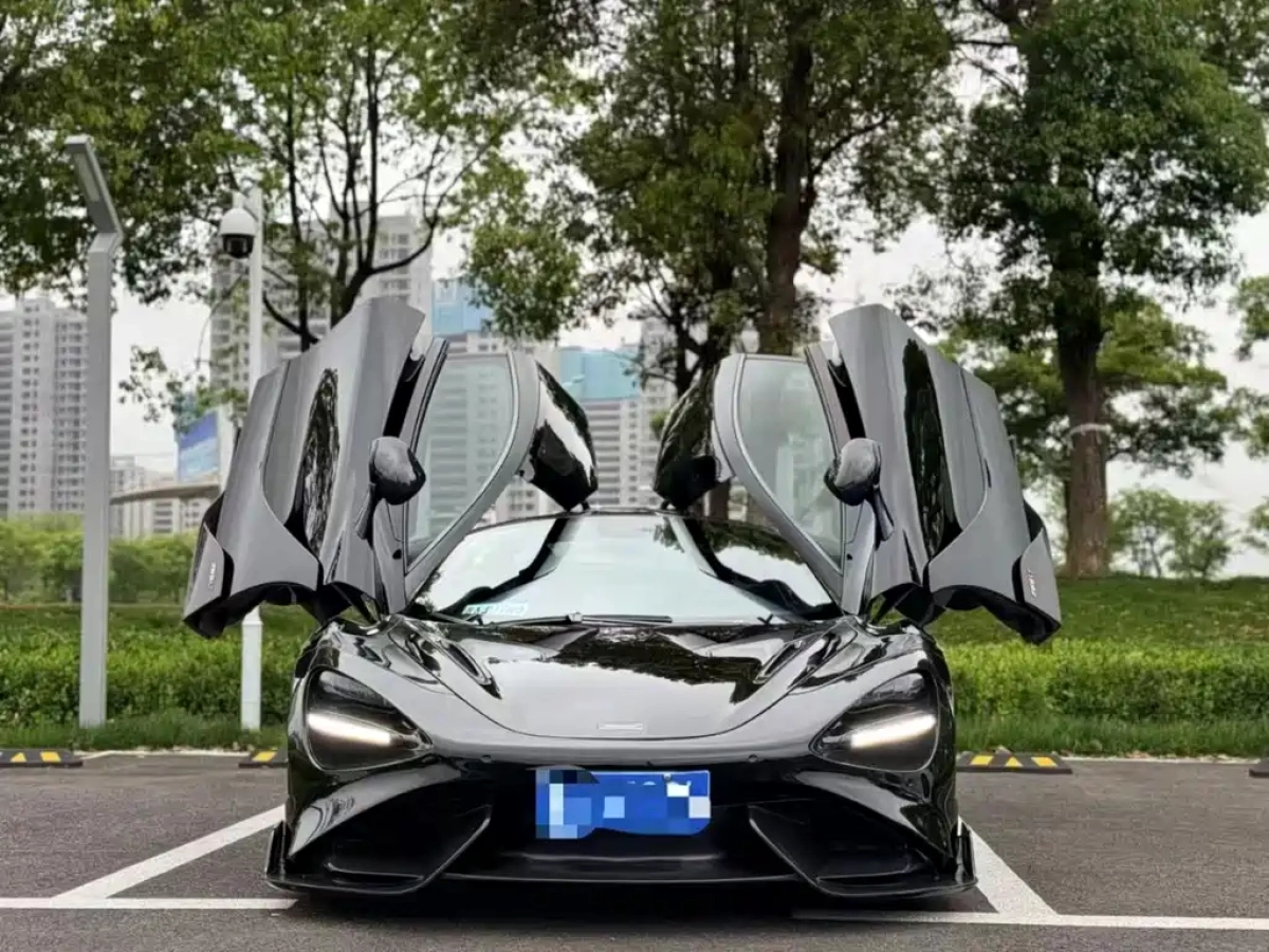MCLAREN 720S