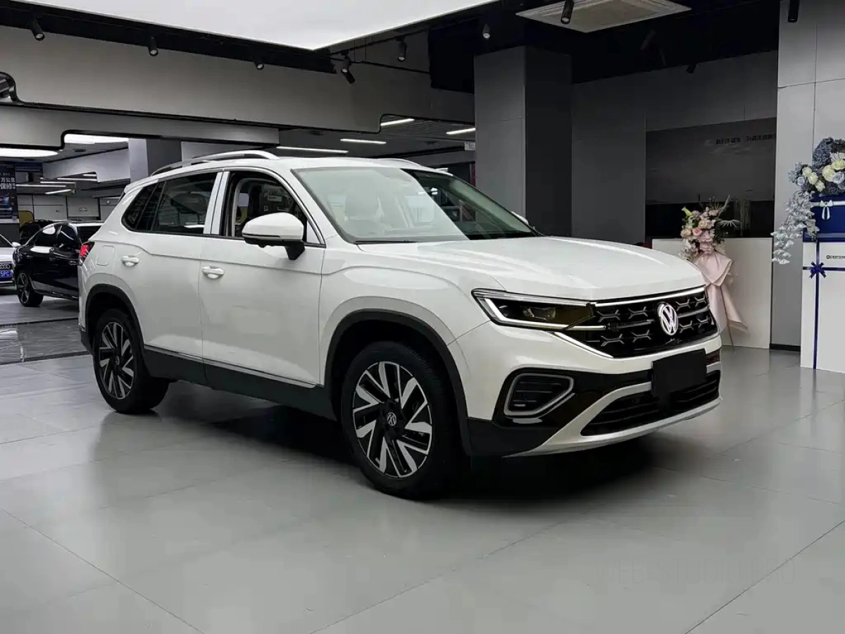 VOLKSWAGEN TAYRON  2026