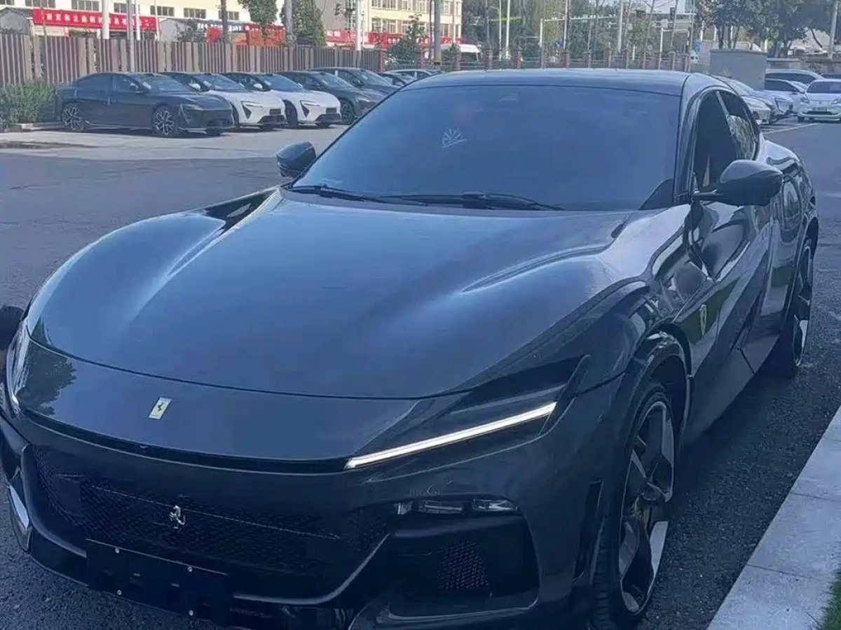 FERRARI PUROSANGUE  2025