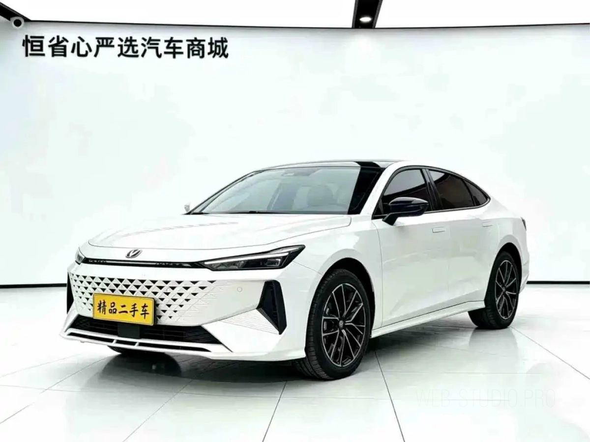 CHANGAN UNI-V IDD  2024