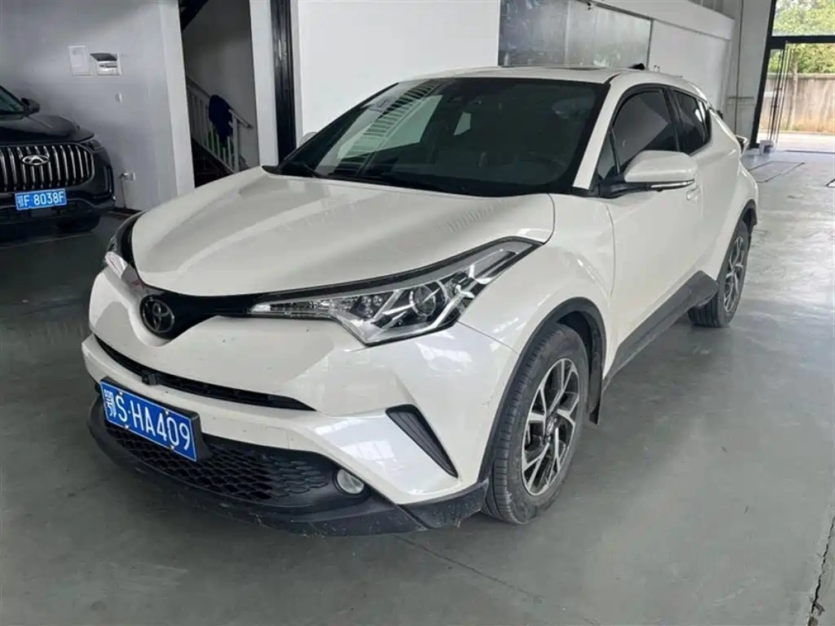 TOYOTA C-HR