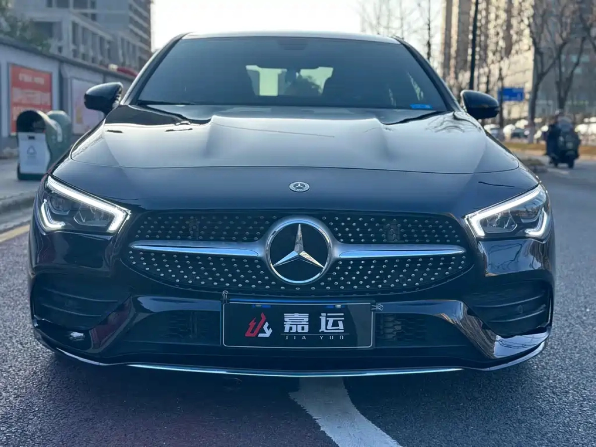 MERCEDES-BENZ CLA