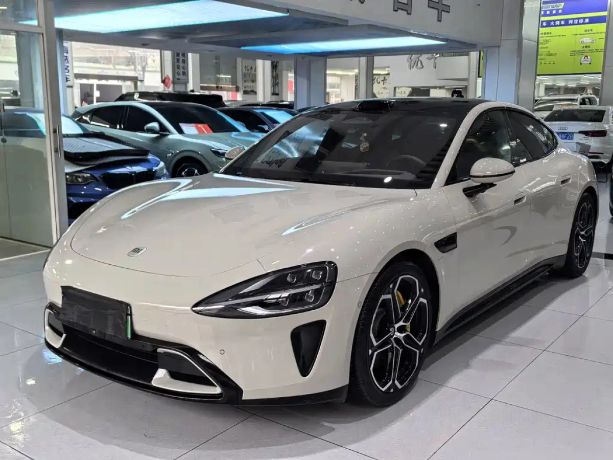 XIAOMI AUTO SU7  2025