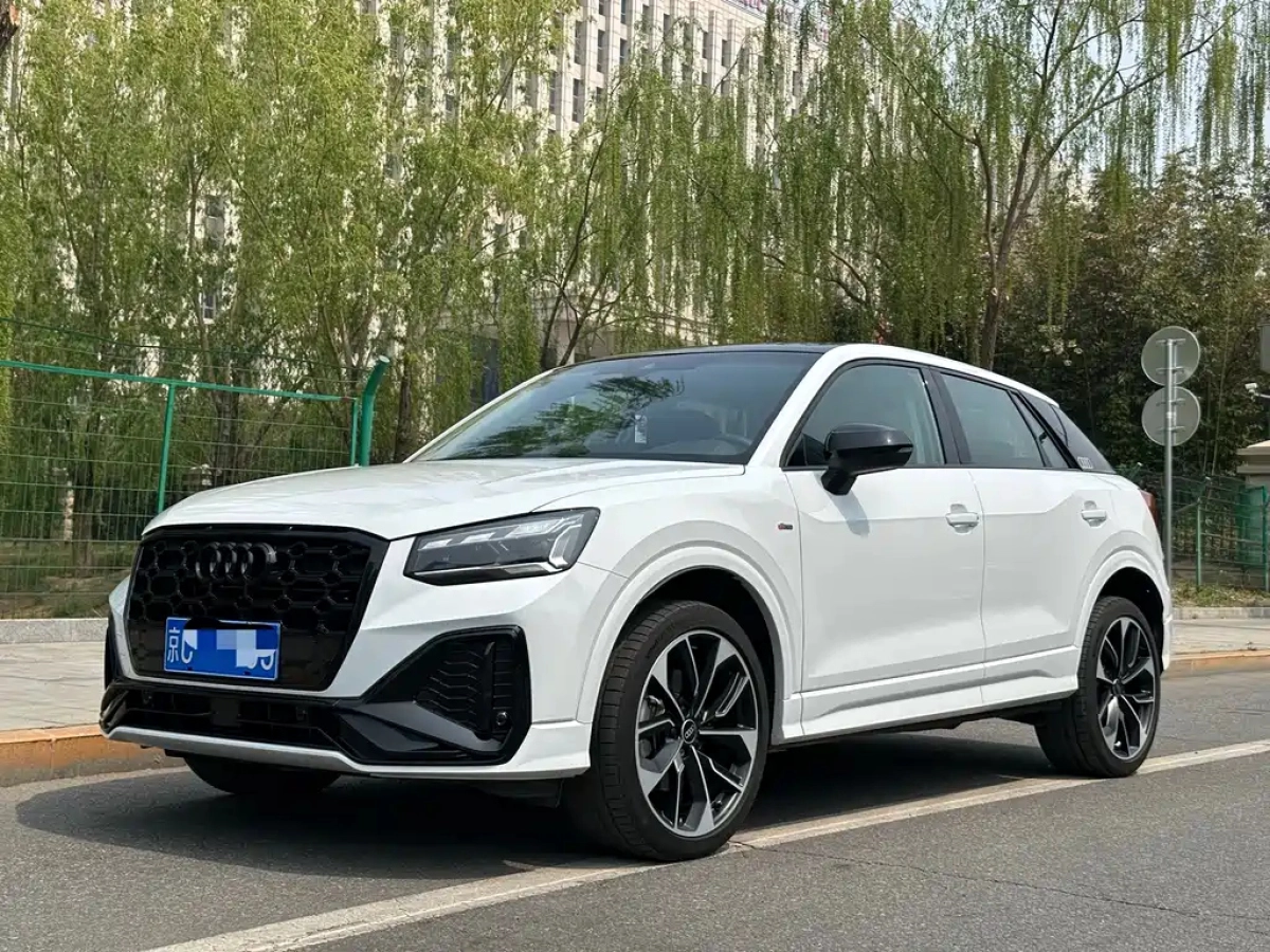 AUDI Q2L  2024
