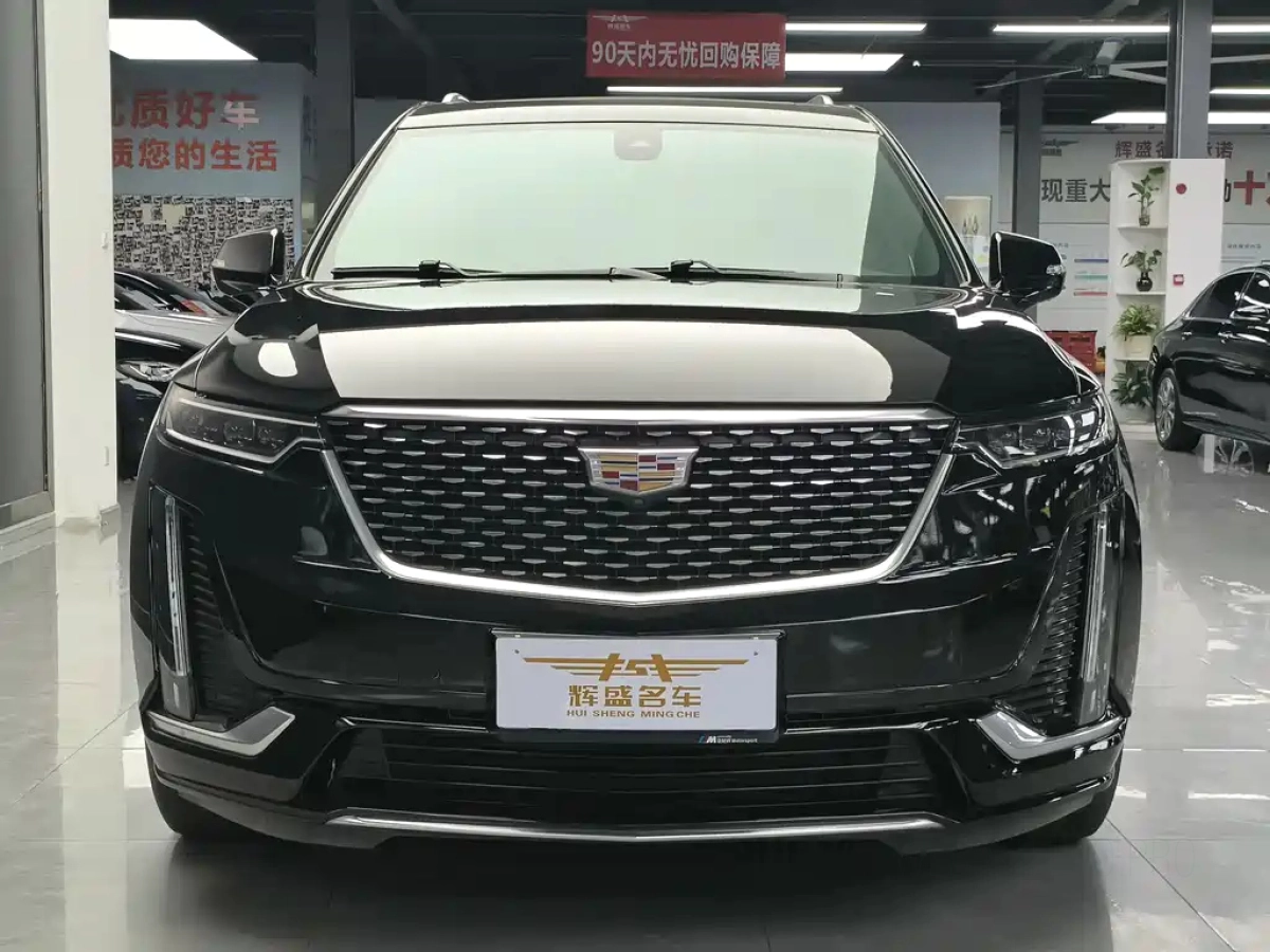 CADILLAC XT6