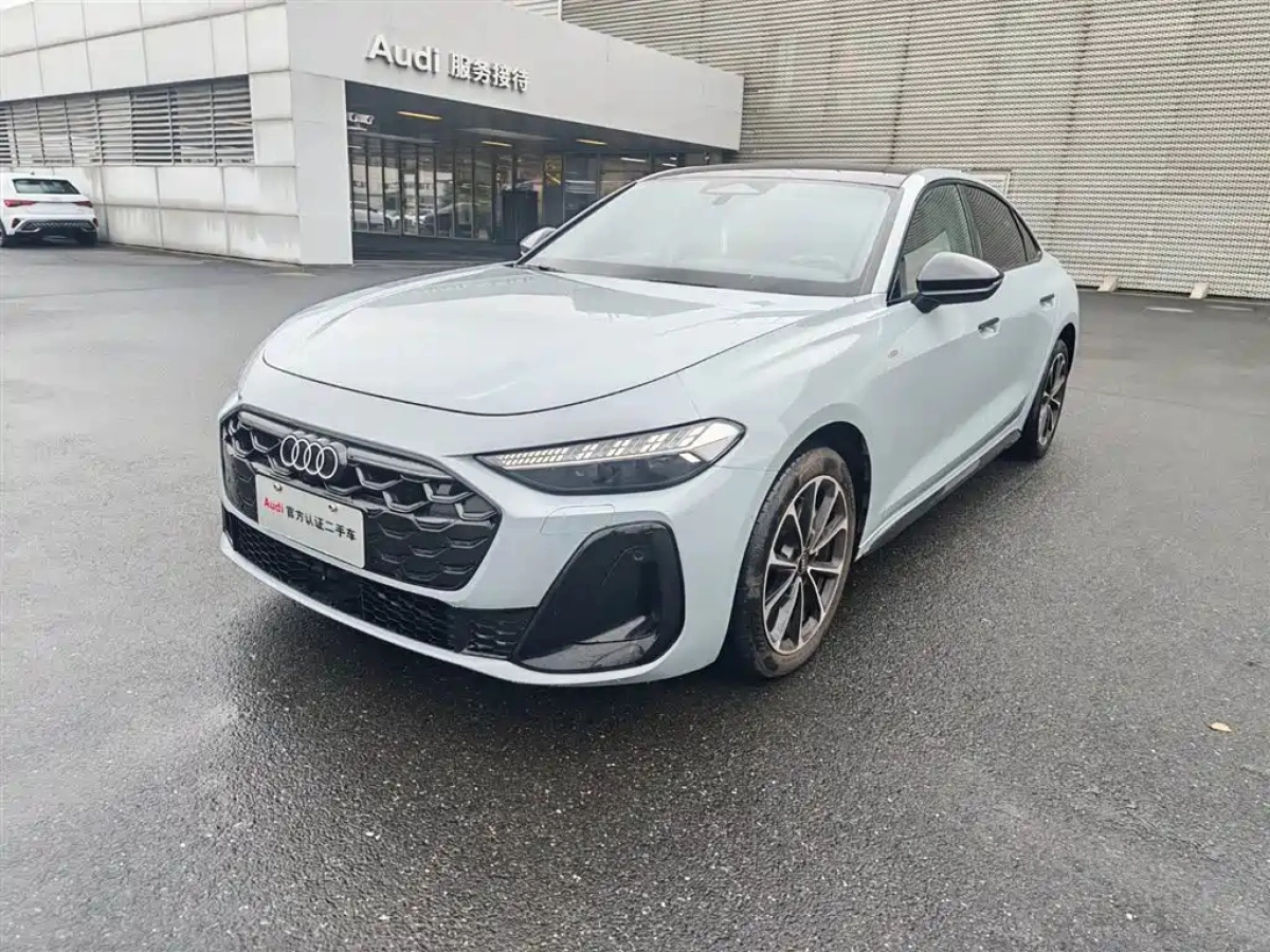 AUDI A5L  2025