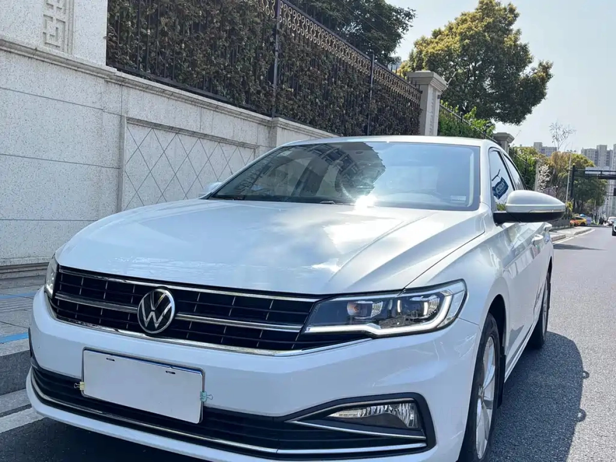 VOLKSWAGEN BORA  2021