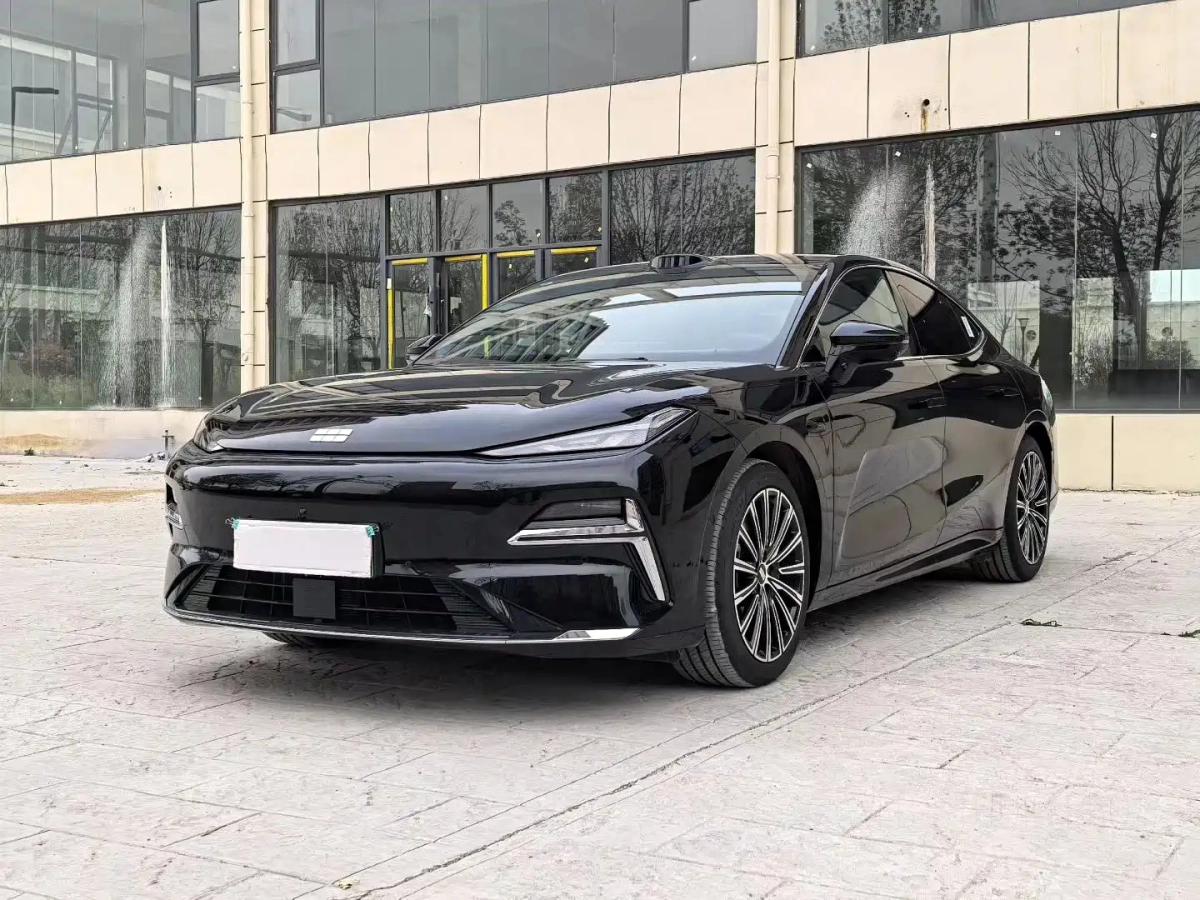 GEELY GALAXY GALAXY XINGYAO 8  2025