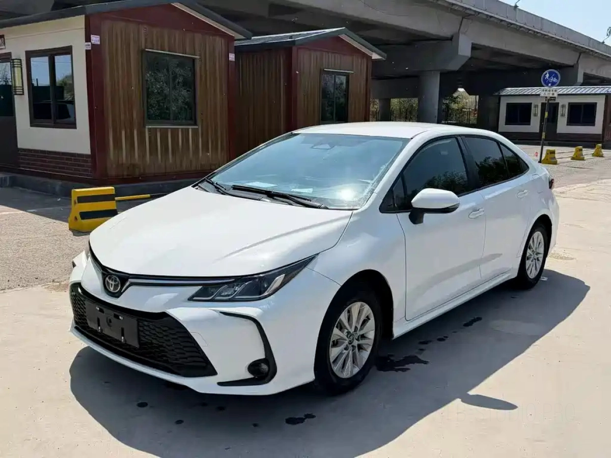 TOYOTA COROLLA  2024