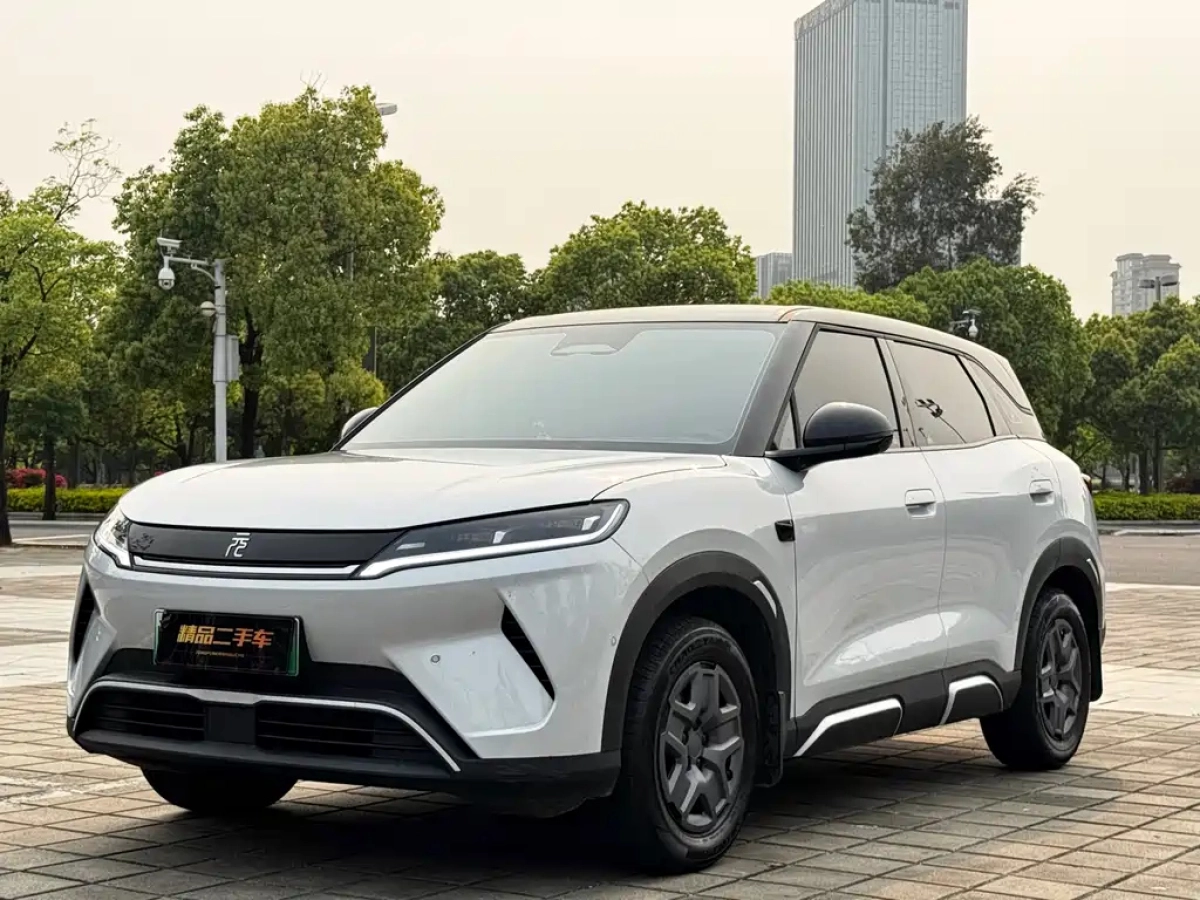 BYD YUAN UP  2025