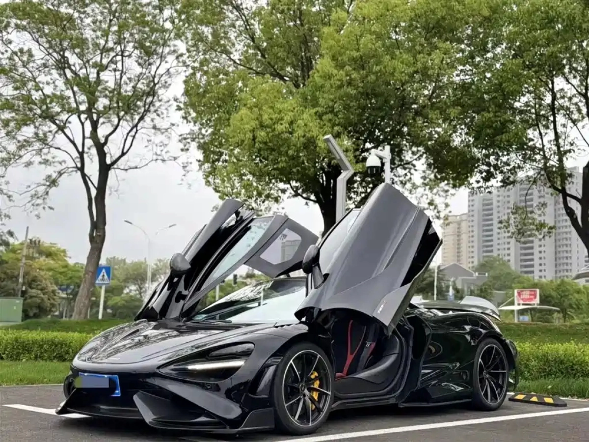 MCLAREN 720S