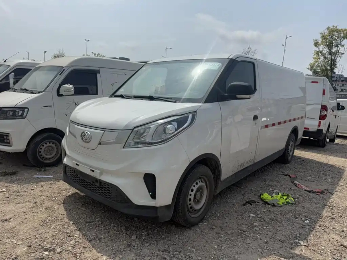 SAIC MAXUS EV30  2022