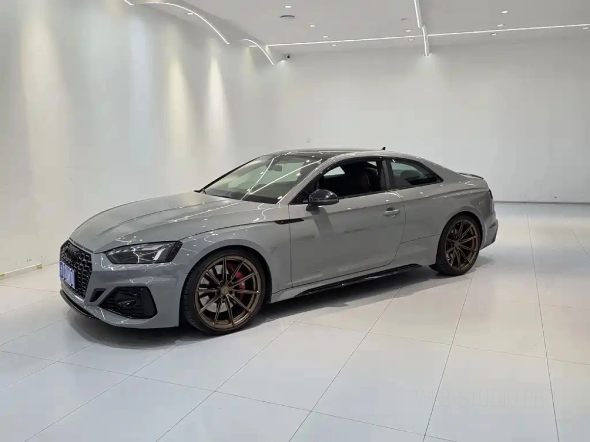 AUDI RS 5  2023