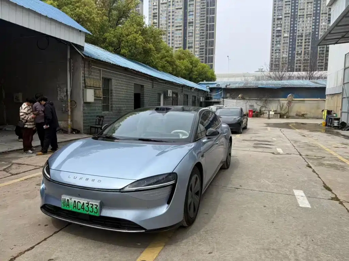 HUAWEI HIMA S7  2024