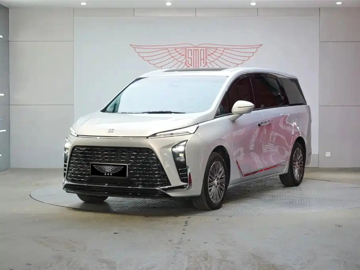 BUICK GL8 NEW ENERGY