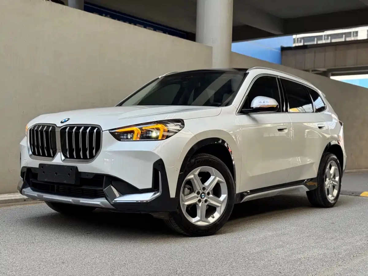 BMW X1  2023