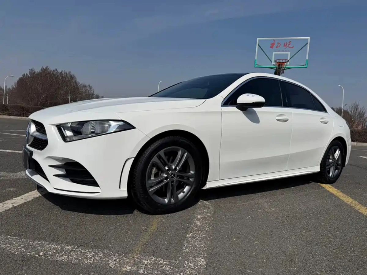 MERCEDES-BENZ A-CLASS  2022