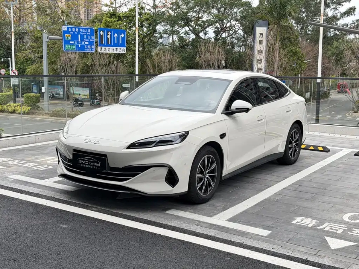 BYD SEAL 06 DM-I  2025