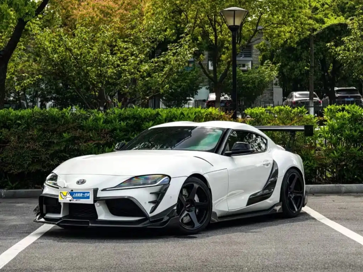 TOYOTA SUPRA