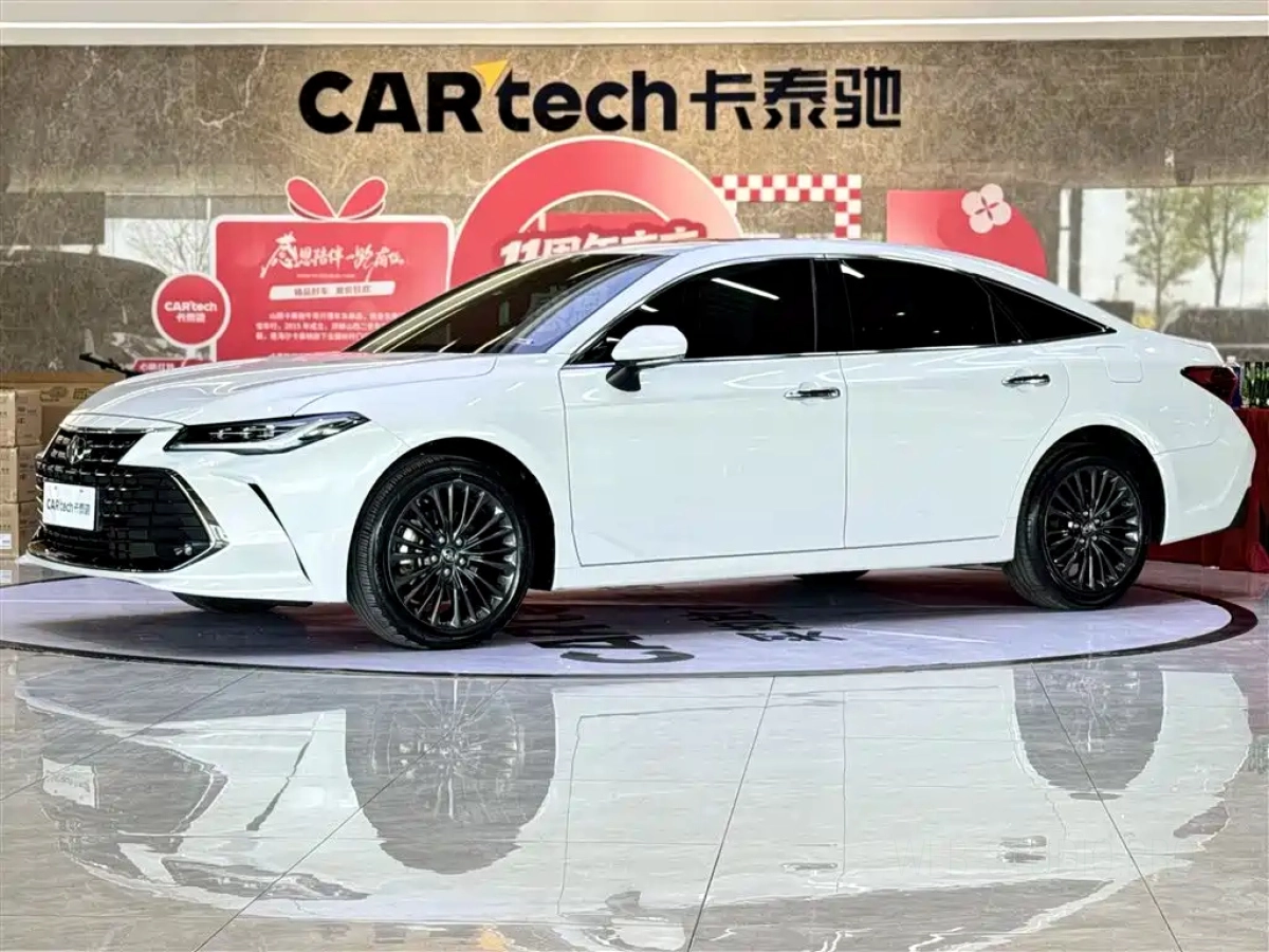 TOYOTA AVALON  2022