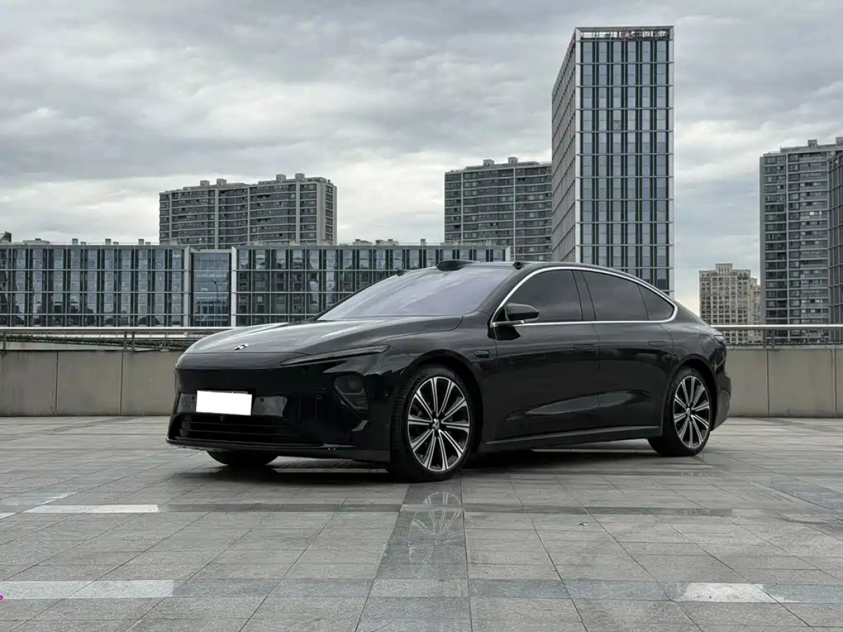 NIO ET7