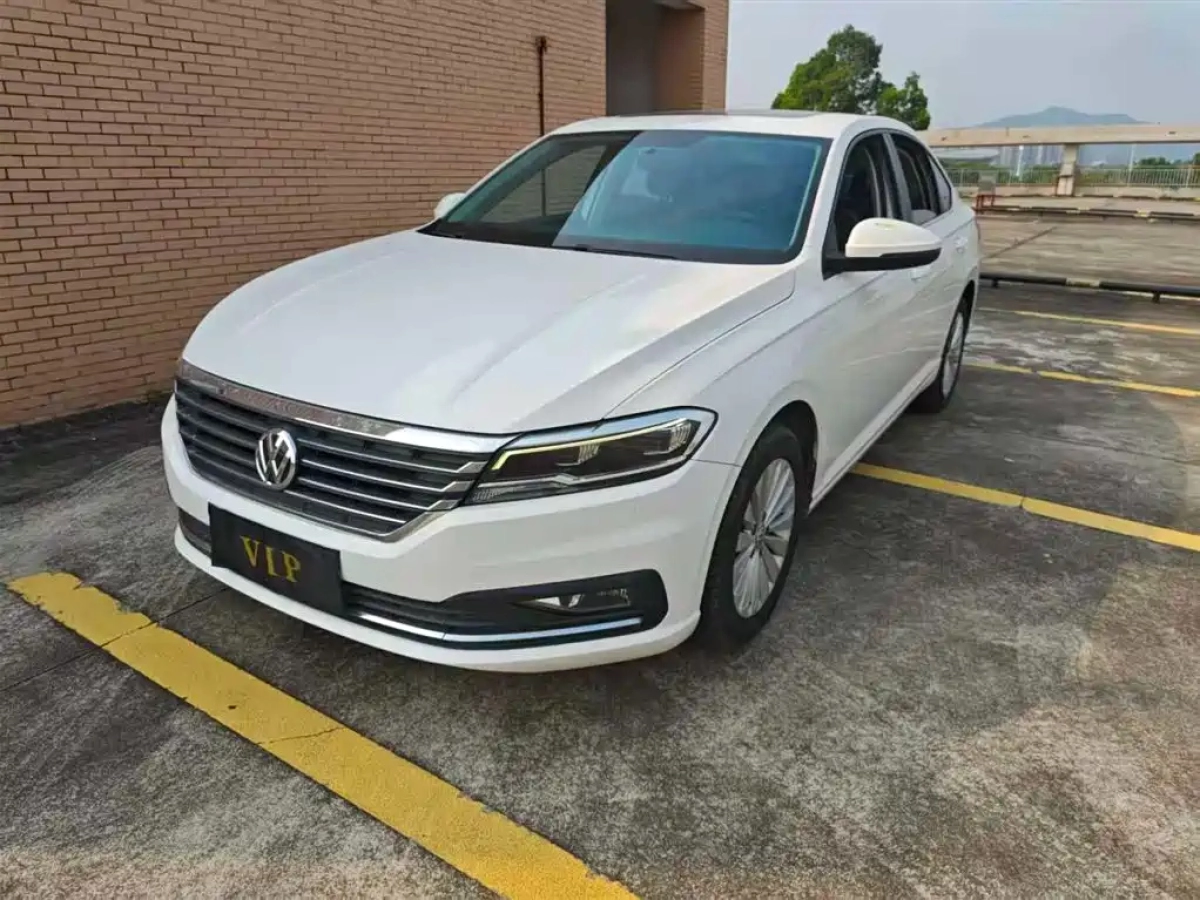 VOLKSWAGEN LAVIDA  2019