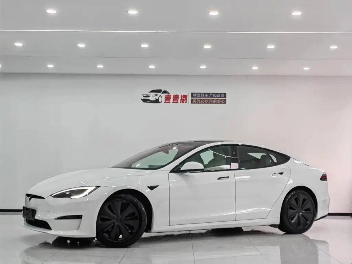 TESLA MODEL S  2023