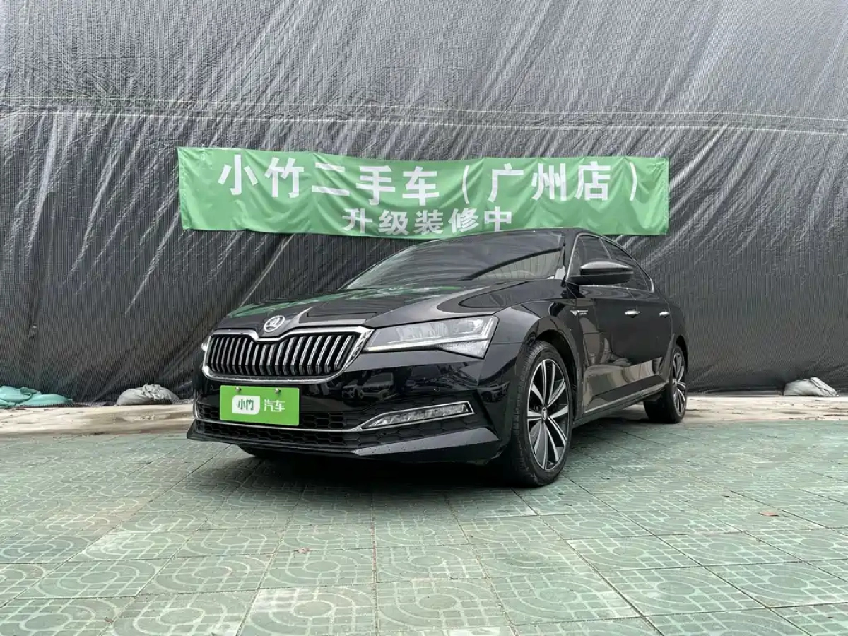 SKODA SUPERB