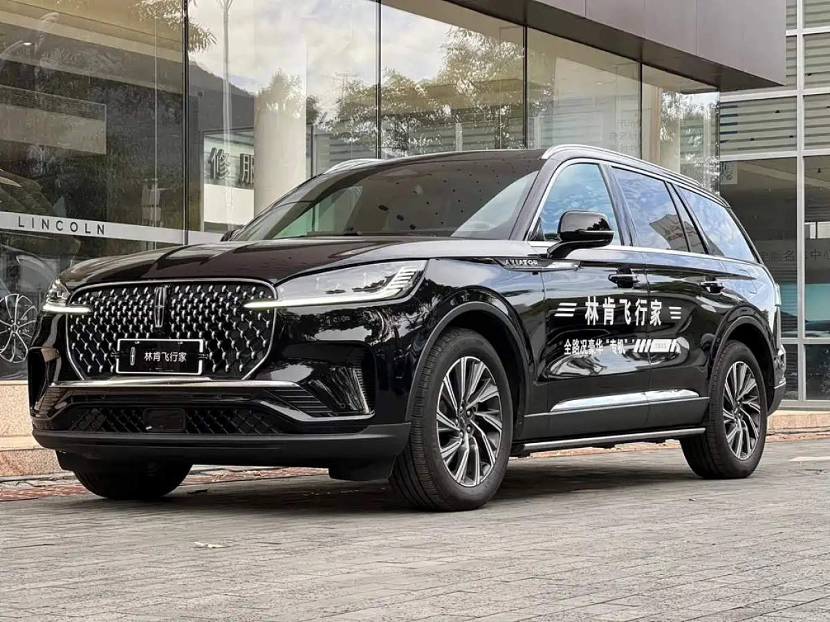 LINCOLN AVIATOR  2025