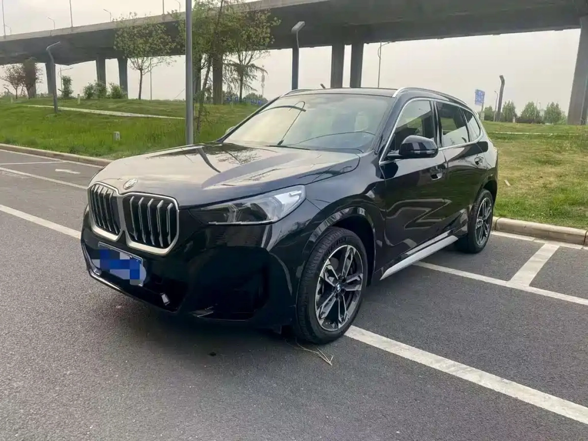 BMW X1  2025