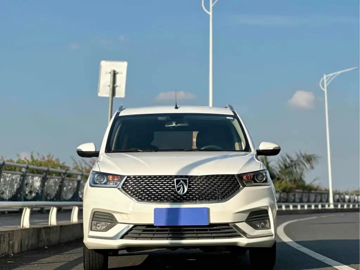 BAOJUN 360