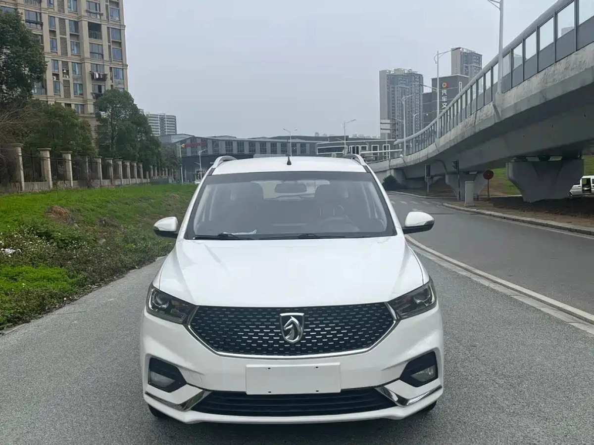 BAOJUN 360