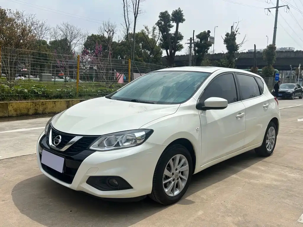 NISSAN TIIDA  2019