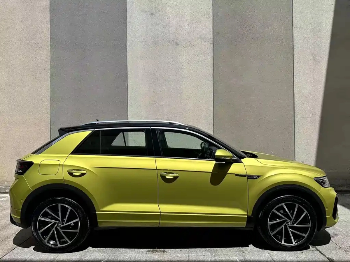 VOLKSWAGEN T-ROC