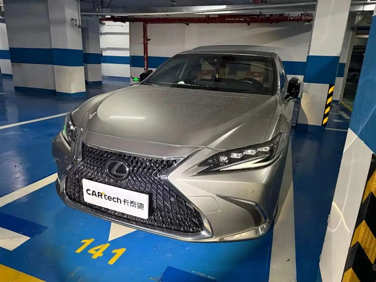 LEXUS ES  2023