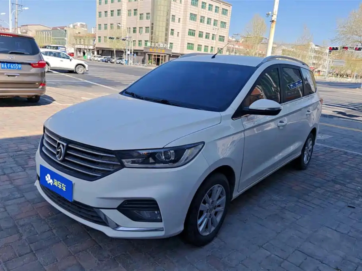 BAOJUN 360  2019