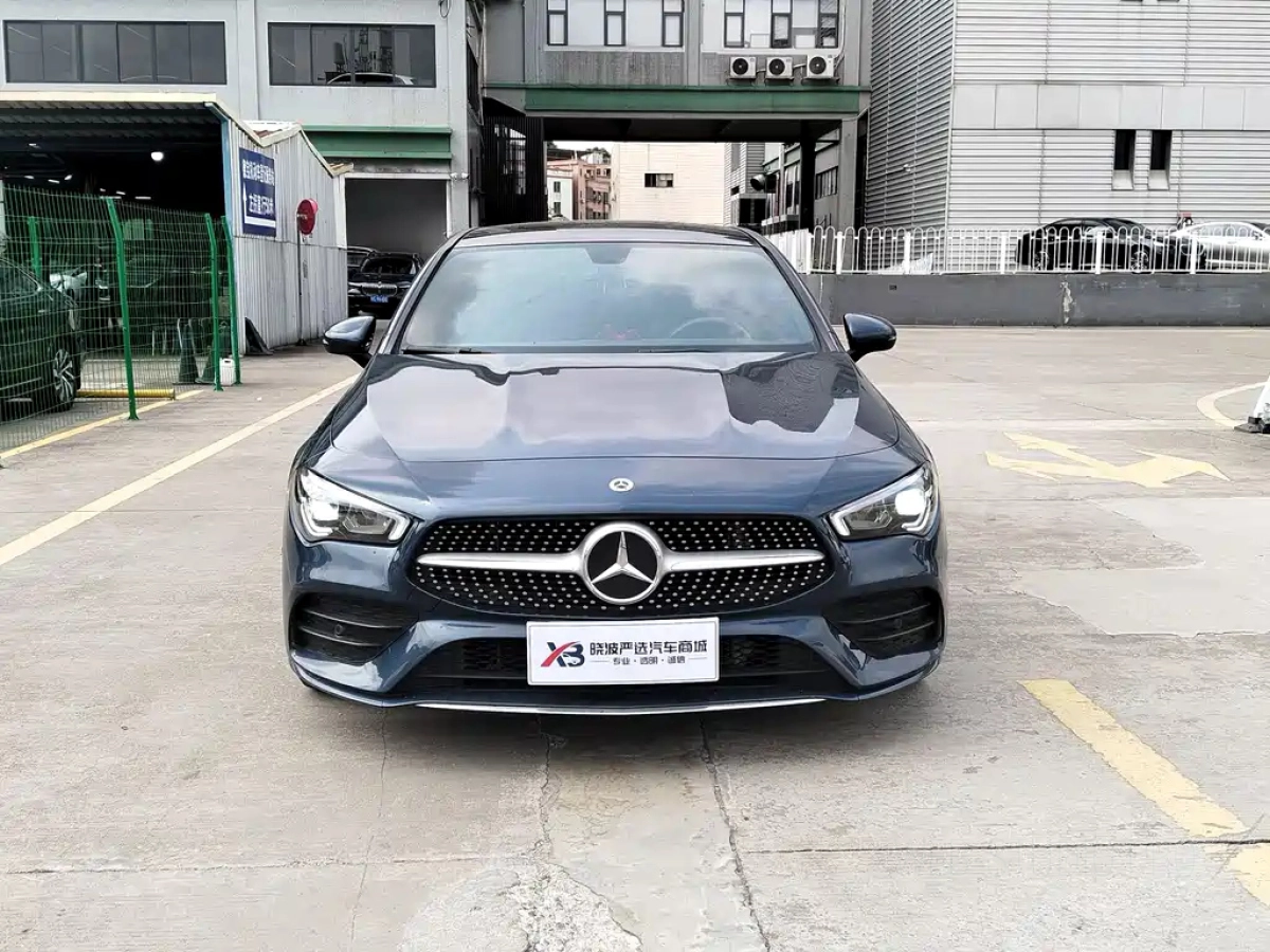 MERCEDES-BENZ CLA